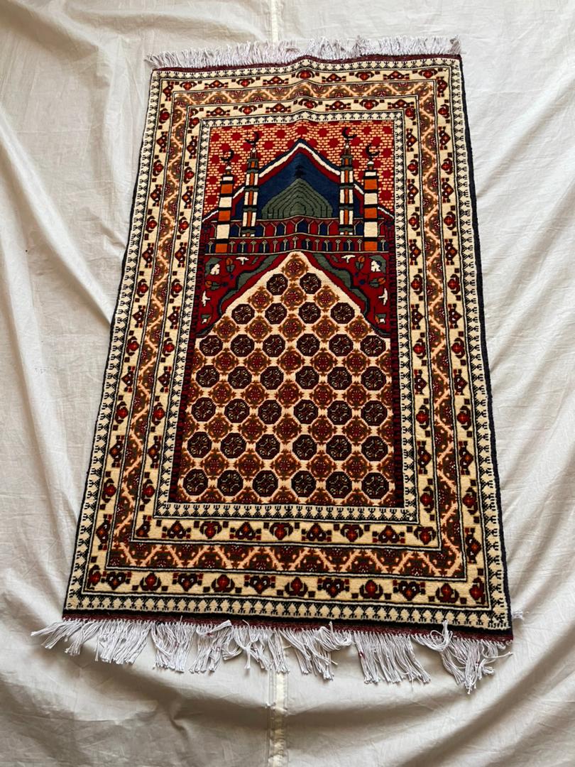 Paryer Rug