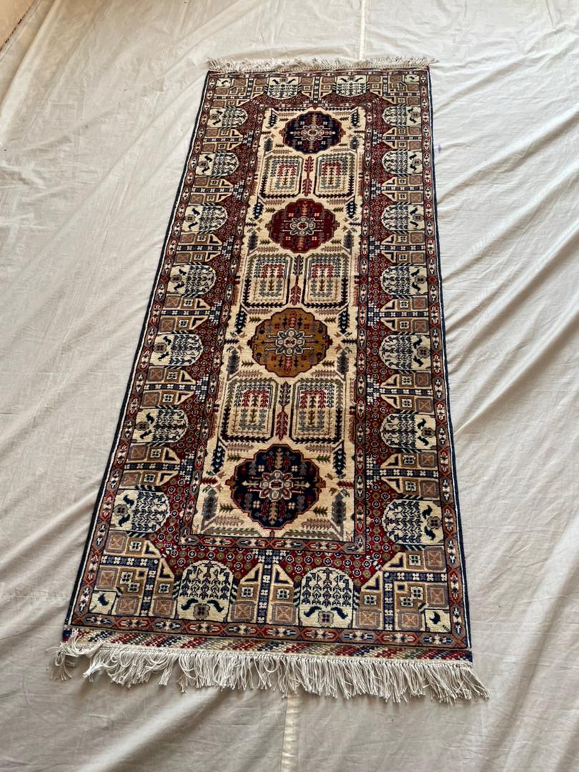 Gandemi New Design Runner