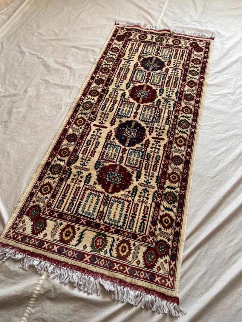 Gandemi Design Runner