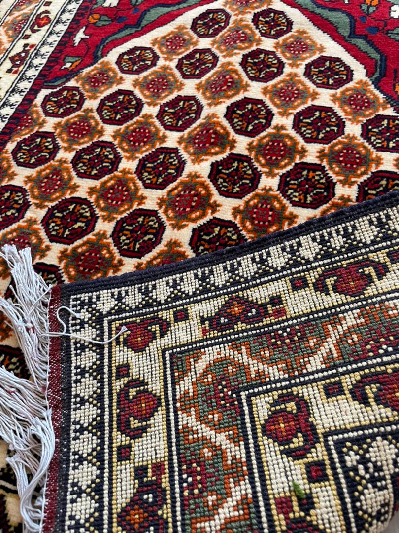 Paryer Rug