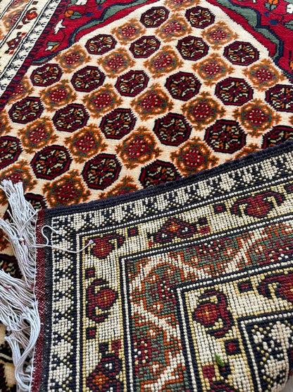 Paryer Rug